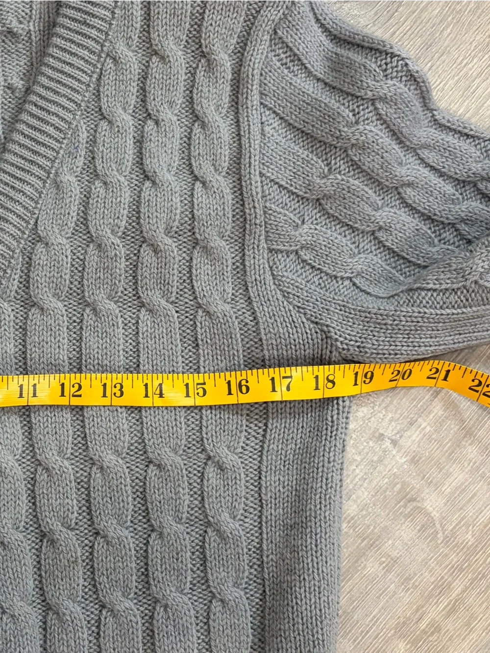 Men's Pendleton Pure Wool Gray Cable Knit V-Neck Cardigan Sweater Medium